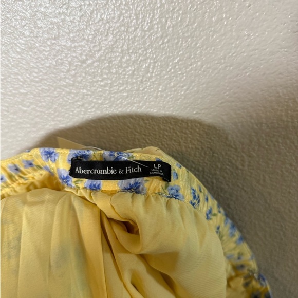 NWT Abercrombie & Fitch Drama Tiered Maxi Skirt Large Petite - Picture 9 of 9